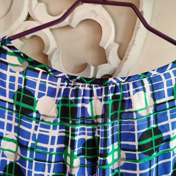 Nine West Geometric Pattern Top - Picture 7 of 15